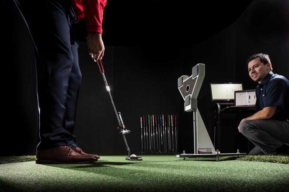 Putting lessons in London on SAM Putt Lab