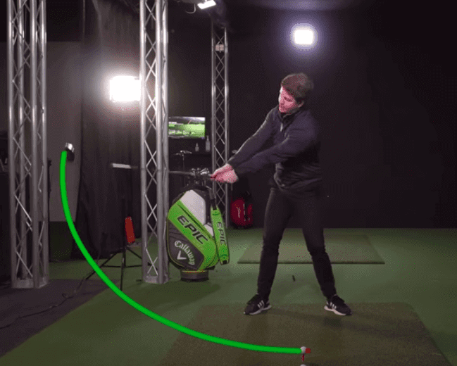 Creating a wide arc with the driver swing tips